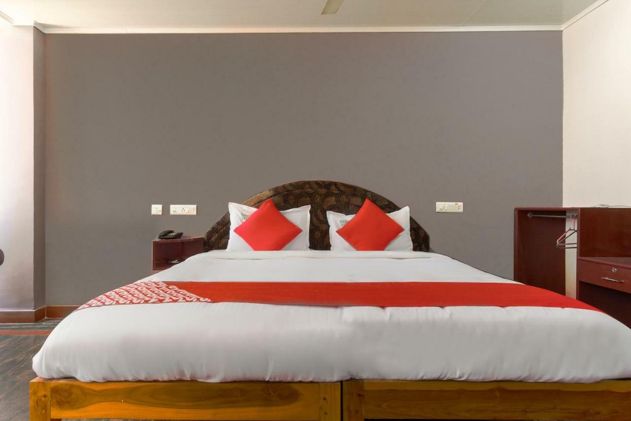 Oyo 45475 Annai Lodge Thanjavur Esterno foto